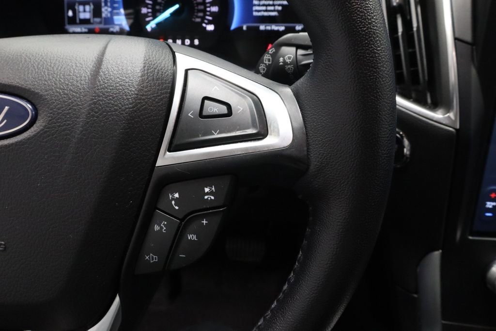 Certified 2023 Ford Edge Titanium image 30