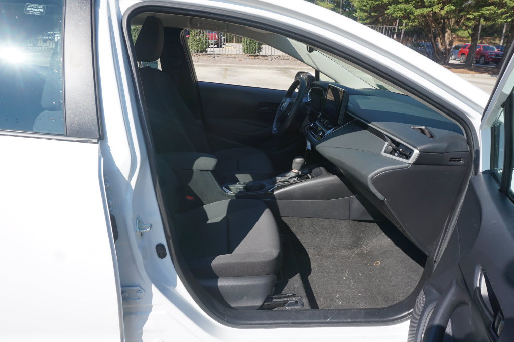 Used 2024 Toyota Corolla LE FWD image 15