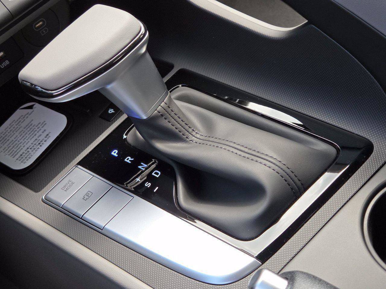 New 2026 Hyundai Elantra Sport FWD image 61