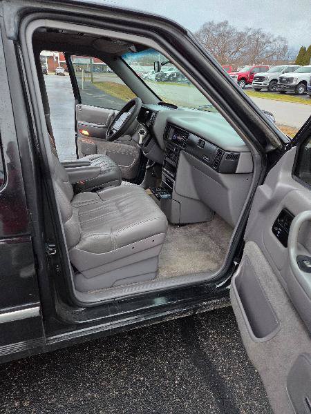 Used 1993 Plymouth Grand Voyager LE FWD image 12