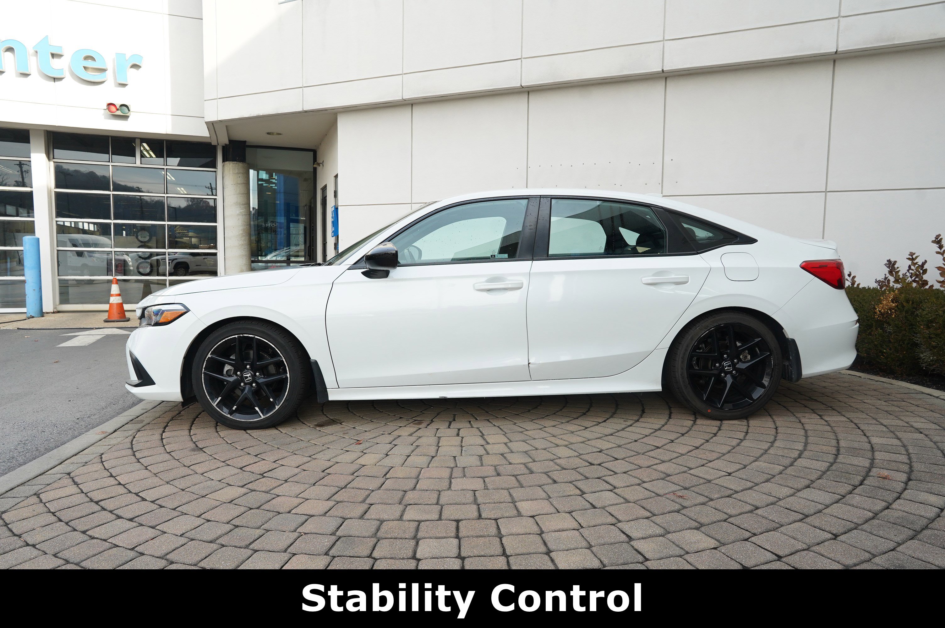 Used 2023 Honda Civic Sport image 18