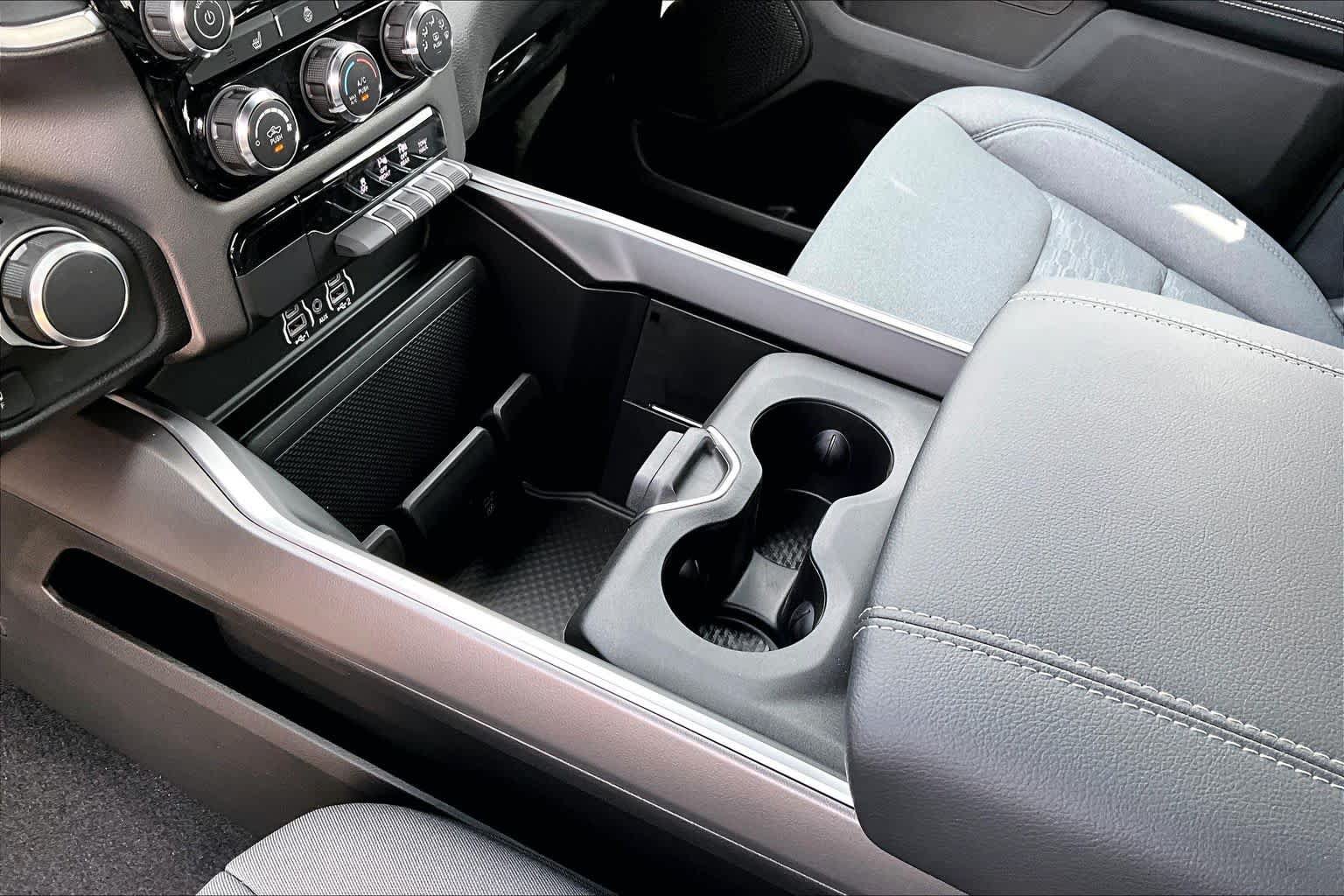 New 2026 RAM 1500 Big Horn AWD/4WD image 8