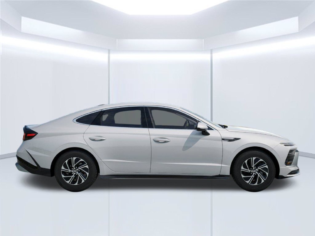New 2026 Hyundai Sonata Blue FWD image 7