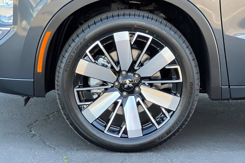 New 2026 Mitsubishi Outlander SEL FWD image 28