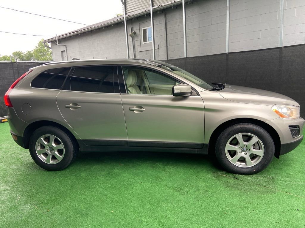 Used 2012 Volvo XC60 3.2 FWD image 3