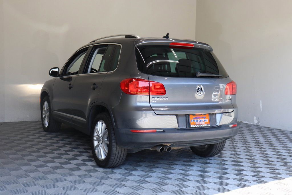 Used 2016 Volkswagen Tiguan SE image 12