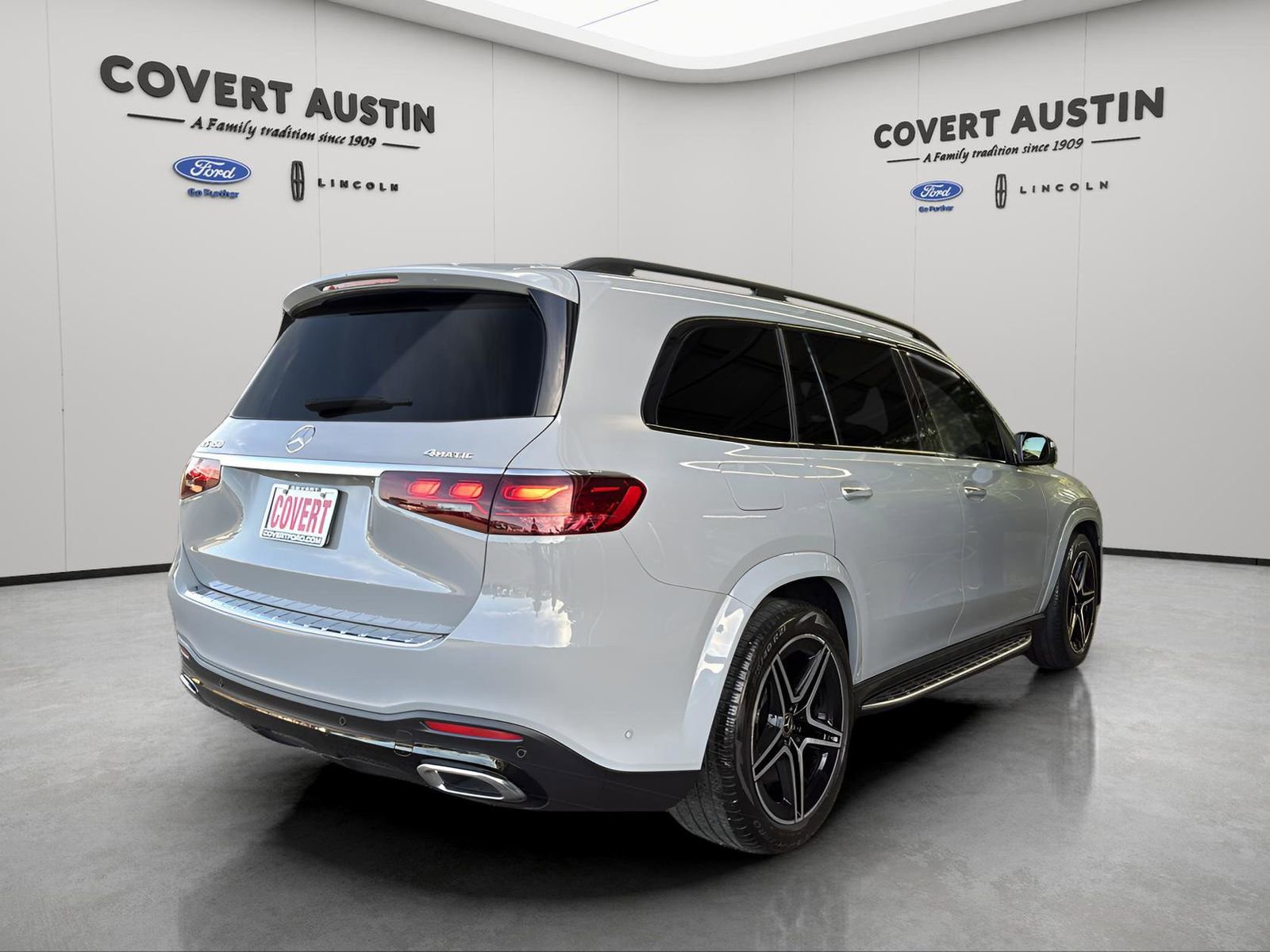 Used 2024 Mercedes-Benz GLS 450 4MATIC image 5