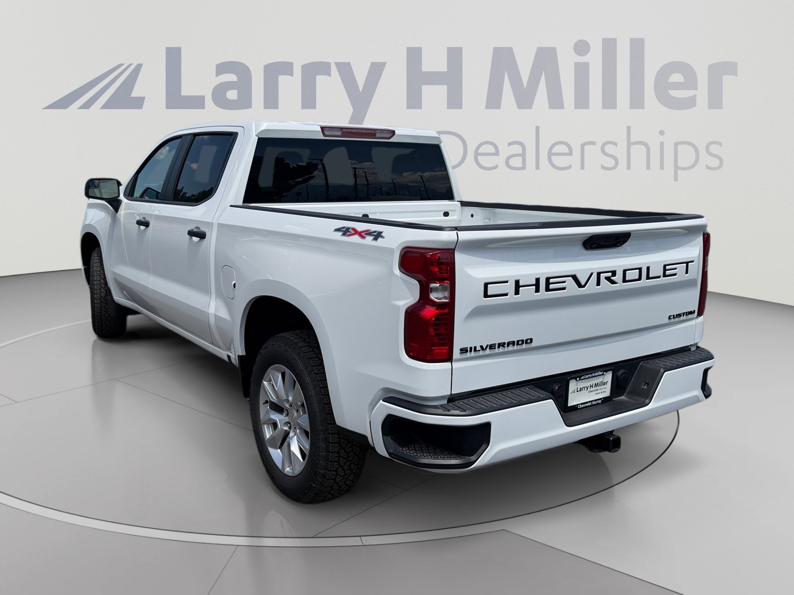 New 2026 Chevrolet Silverado 1500 Custom w/ LPO, Dark Essentials Package AWD/4WD image 3