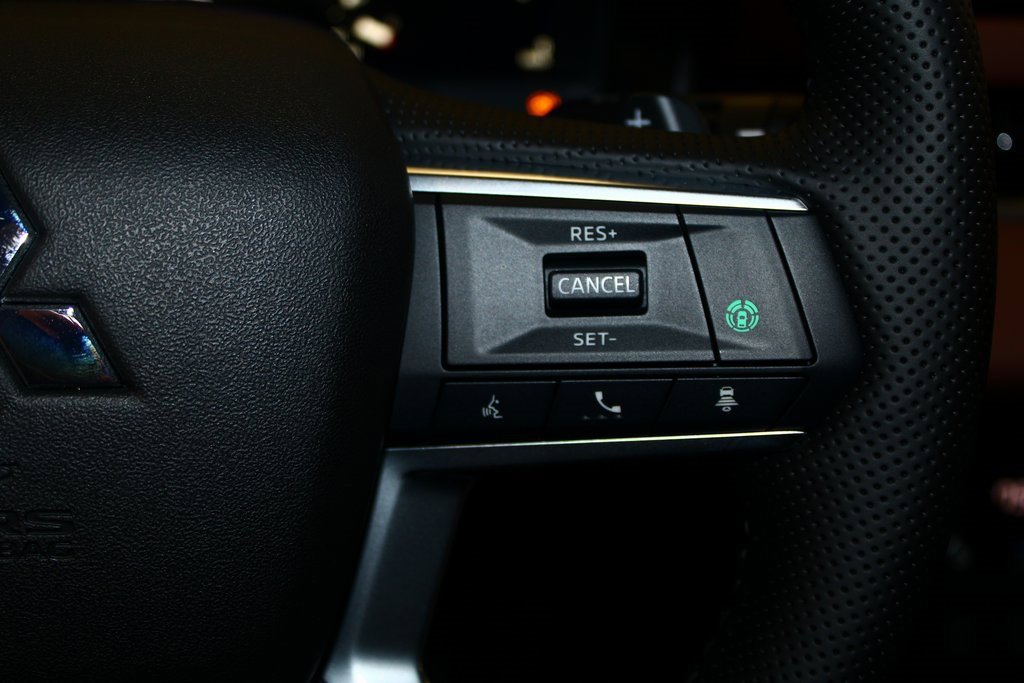 New 2026 Mitsubishi Outlander SEL image 12