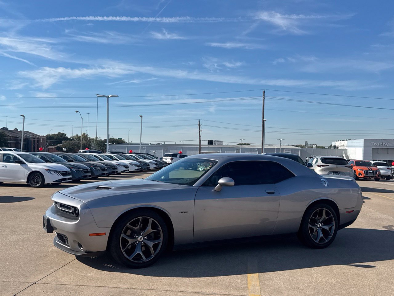 Used 2017 Dodge Challenger R/T w/ Driver Convenience Group RWD image 16