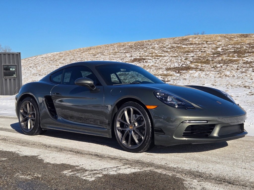Used 2024 Porsche 718 Cayman image 9