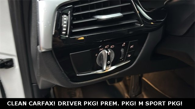 Used 2022 BMW 530e xDrive 530e iPerformance w/ Premium Package image 9