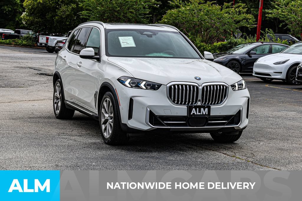 Used 2024 BMW X5 xDrive50e AWD/4WD image 4