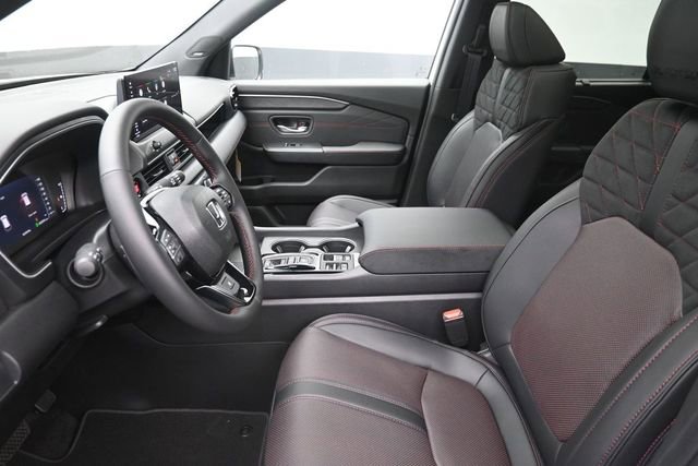 New 2026 Honda Pilot Black Edition image 17