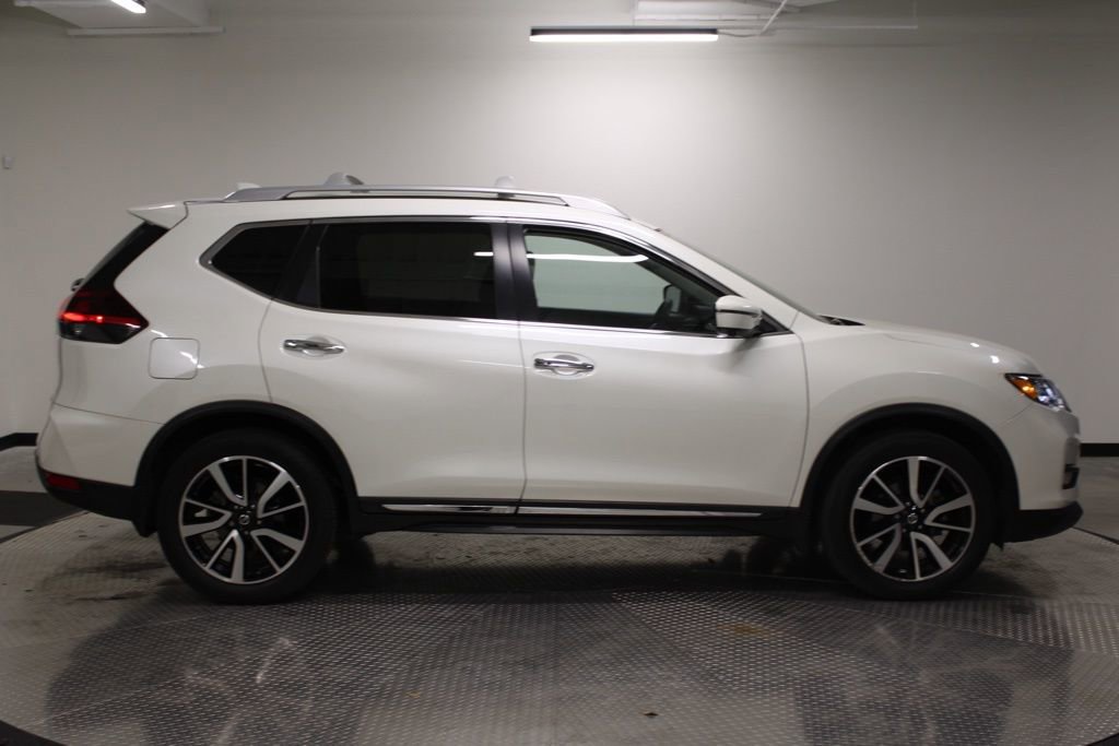 Used 2020 Nissan Rogue SL w/ Premium Package image 8