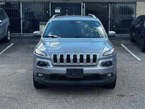 Used 2015 Jeep Cherokee Latitude w/ Cold Weather Group FWD image 6