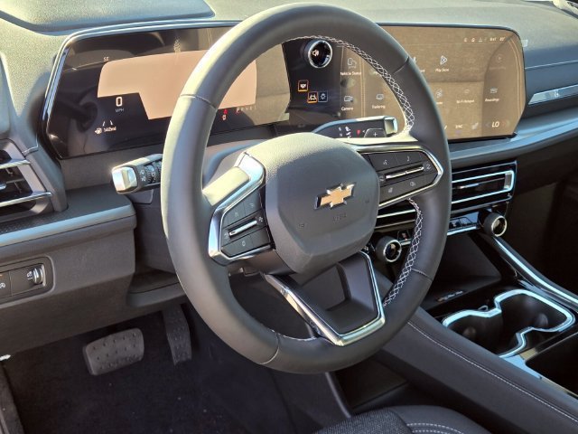 New 2027 Chevrolet Traverse LT w/ Driver Confidence Package FWD image 11