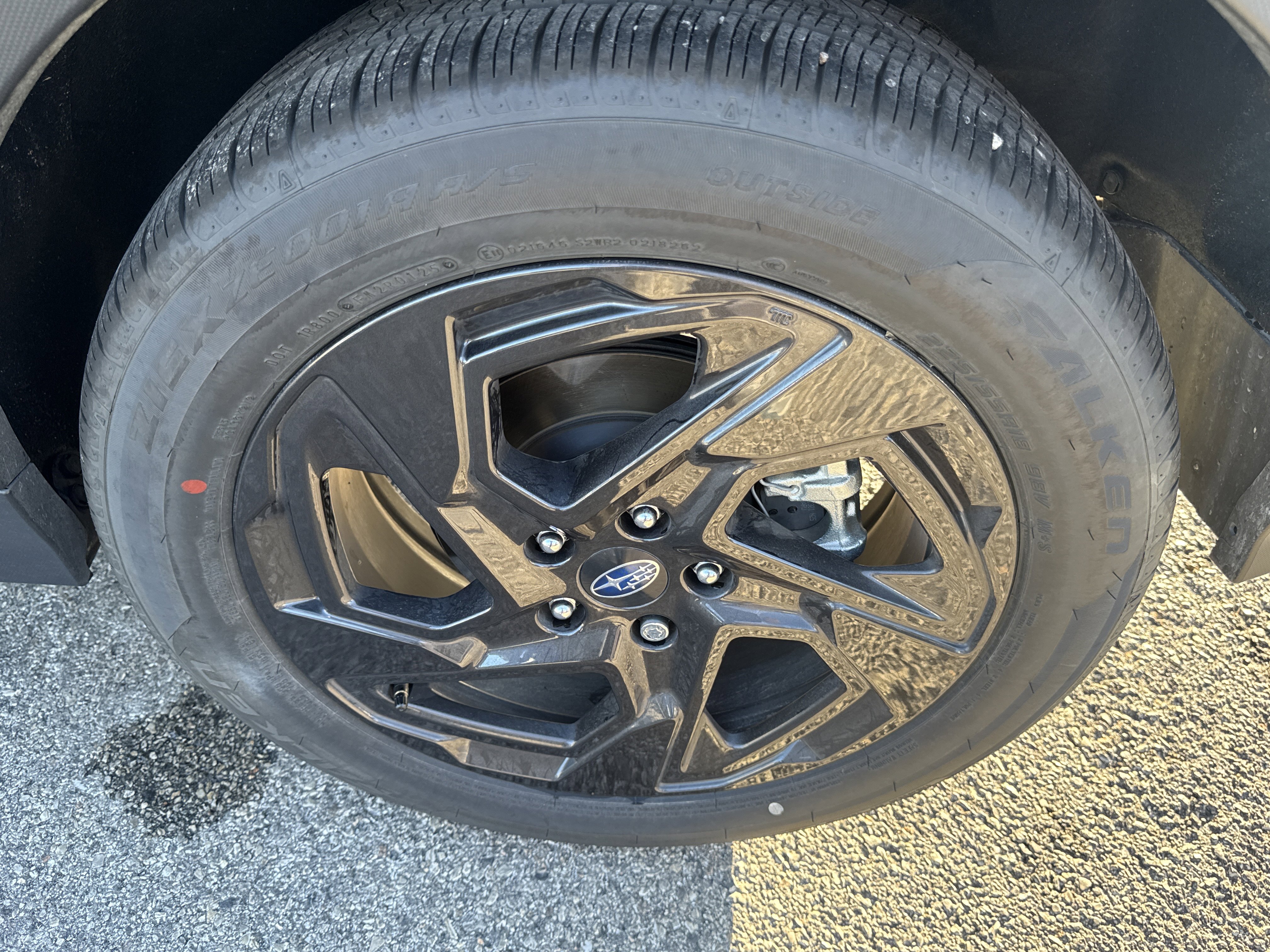 Certified 2025 Subaru Crosstrek 2.5i Sport w/ Crosstrek Mirror Package image 9