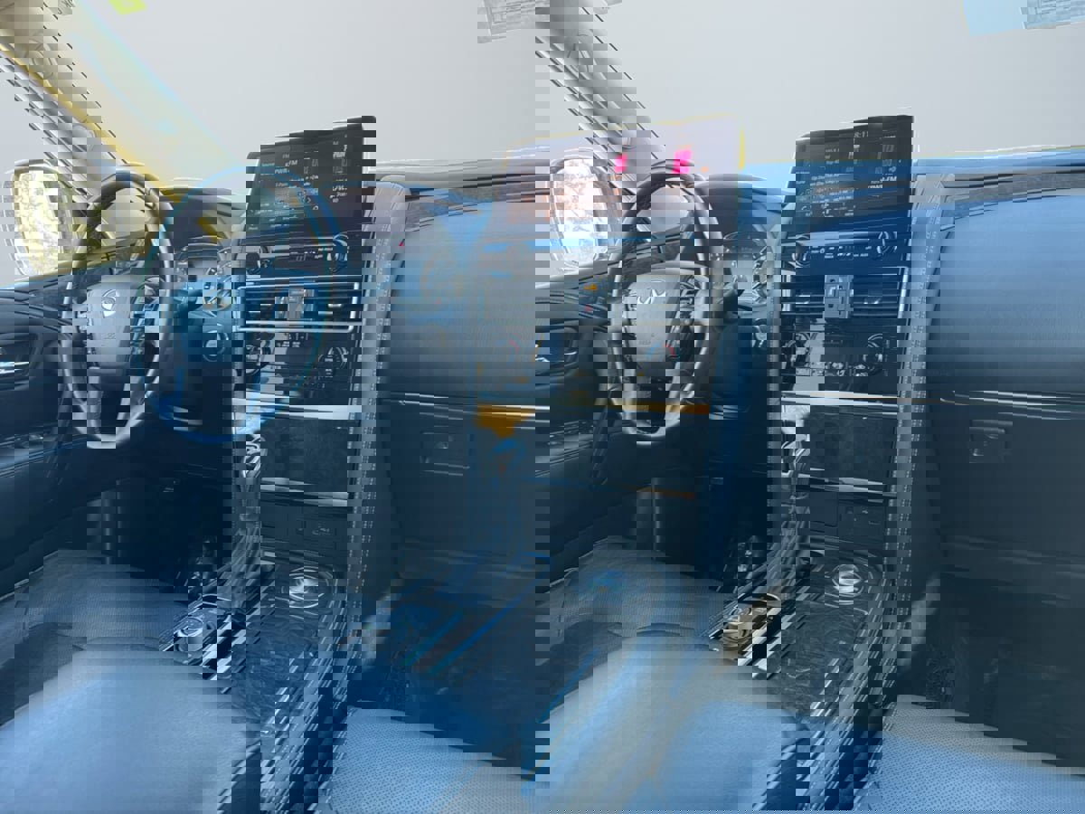 Used 2023 INFINITI QX80 Luxe w/ Cargo Package image 14