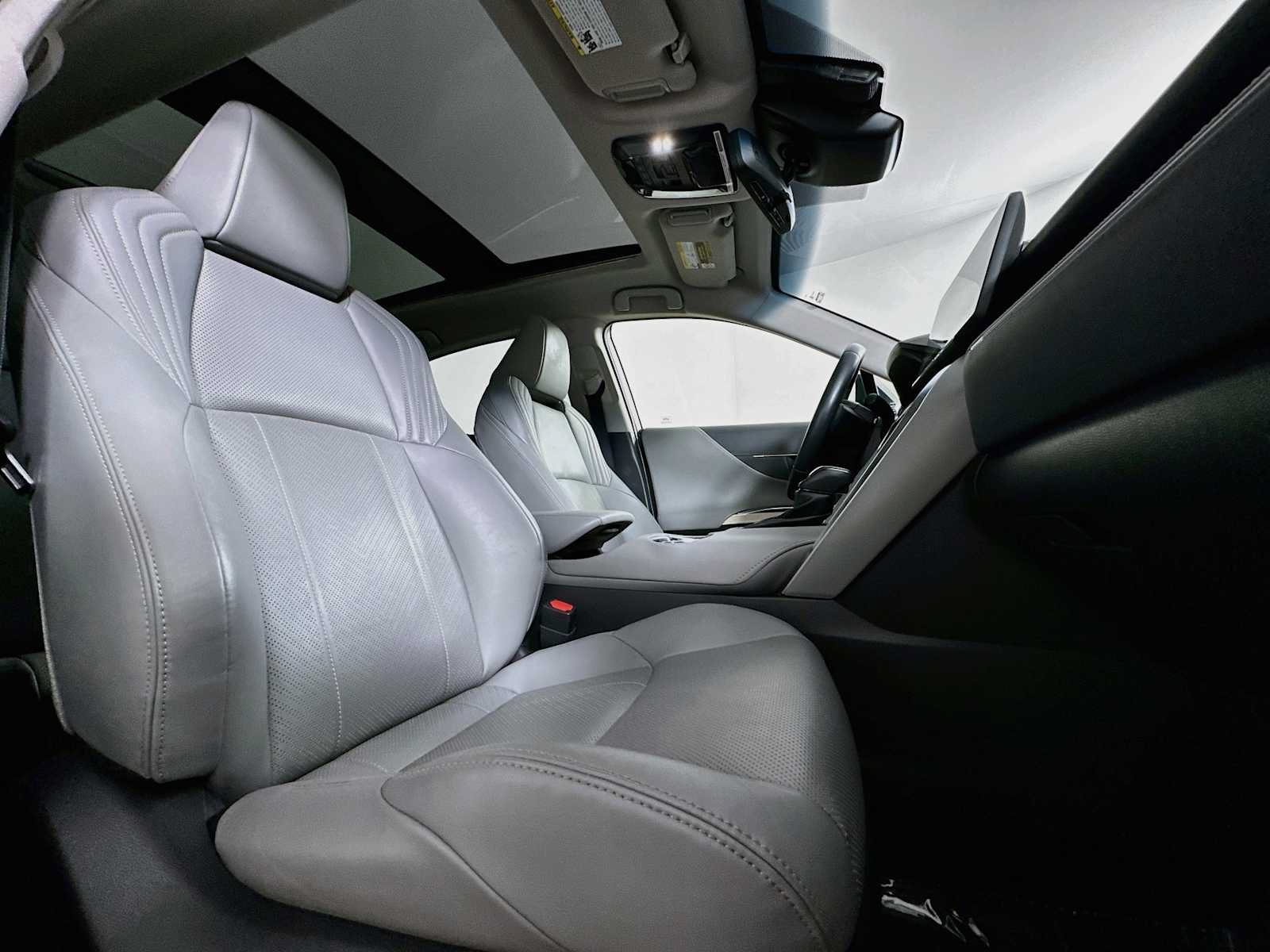 Used 2021 Toyota Venza Limited w/ Advanced Technology Package AWD/4WD image 27