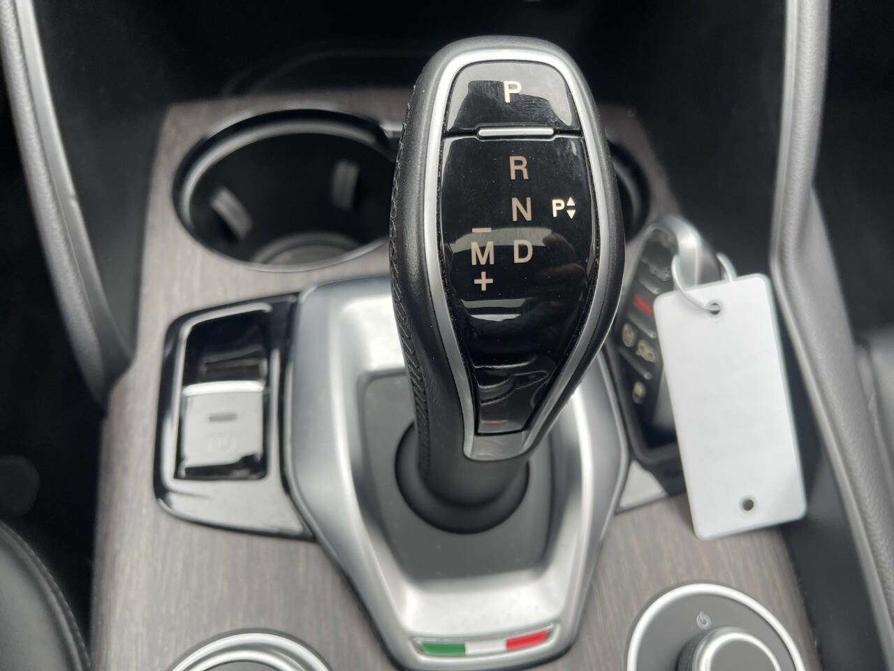 Used 2021 Alfa Romeo Giulia Ti image 34