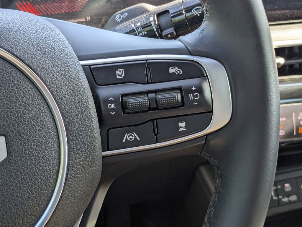 Used 2025 Kia K5 GT-Line w/ GT-Line Premium Package FWD image 22