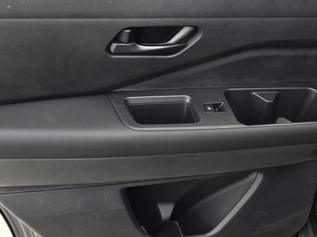 New 2026 Nissan Pathfinder SV FWD image 11
