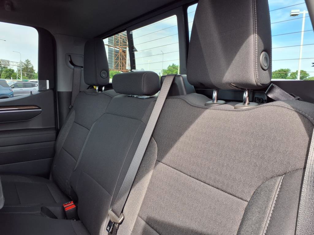 New 2025 Chevrolet Silverado 1500 LT image 13