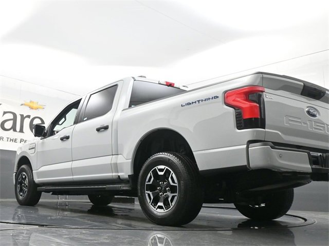 Used 2023 Ford F150 Lightning XLT image 5