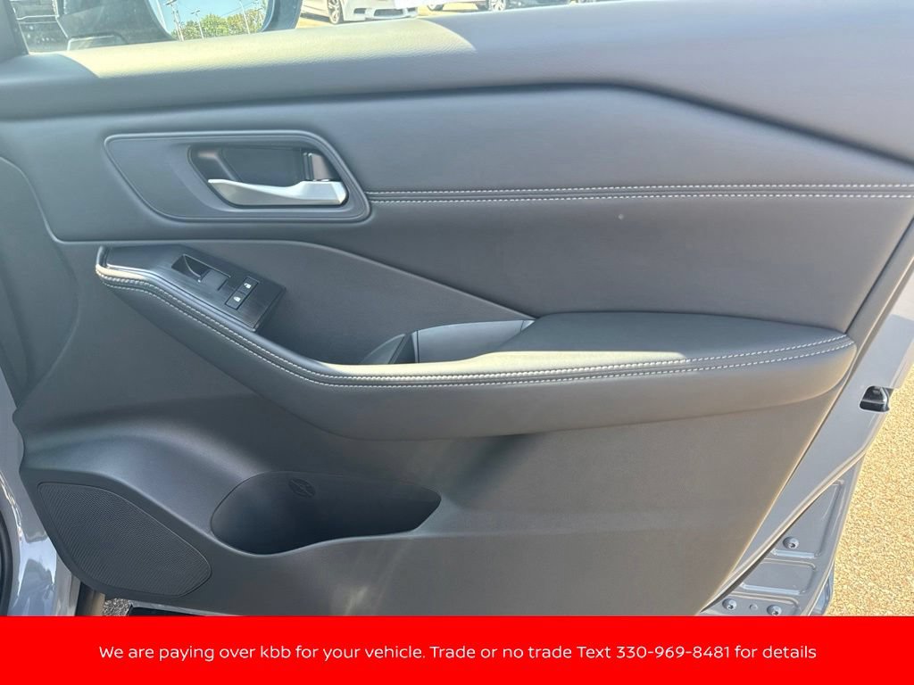 New 2026 Nissan Rogue Dark Armor AWD/4WD image 31