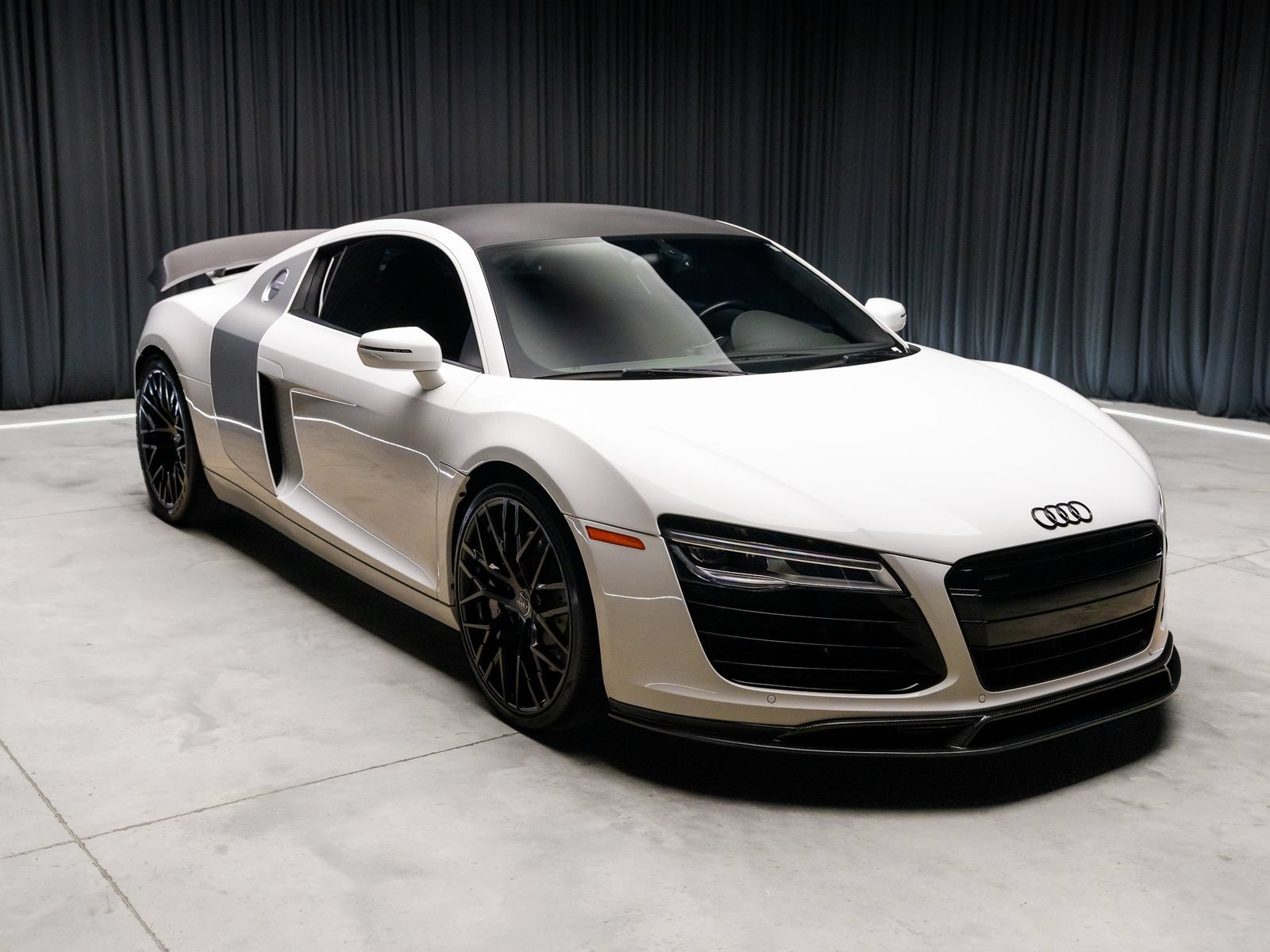 Used 2014 Audi R8 V8 AWD/4WD image 2