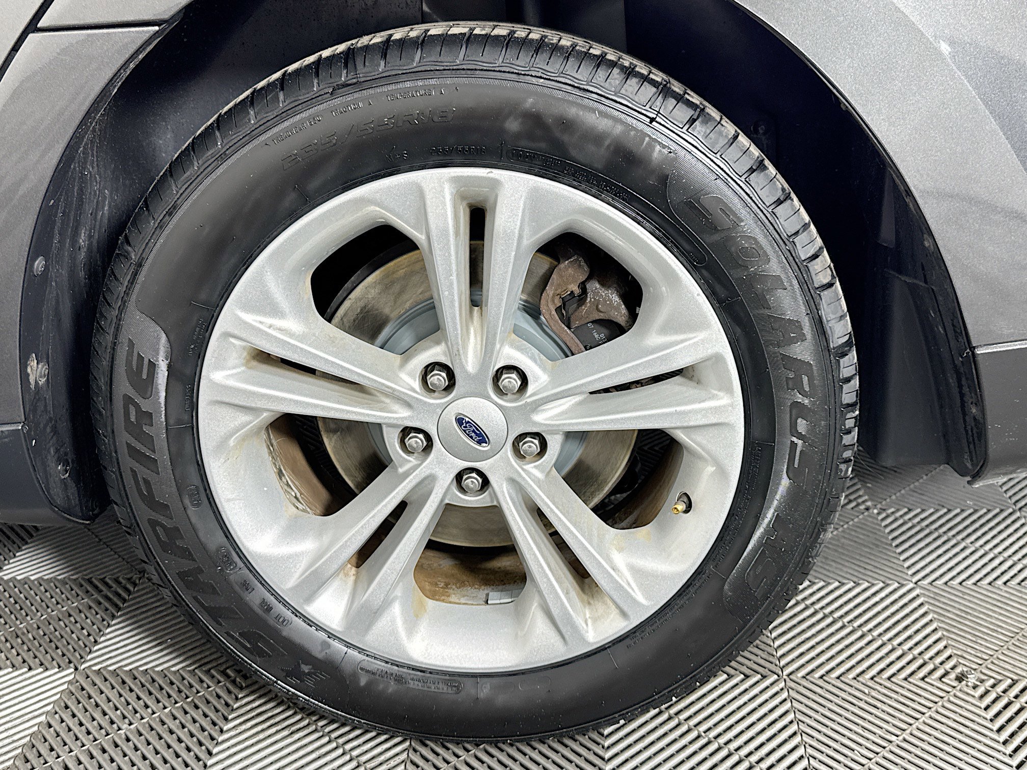 Used 2018 Ford Taurus SEL image 35