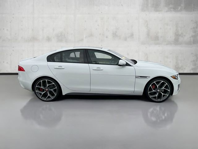 Used 2018 Jaguar XE S image 4