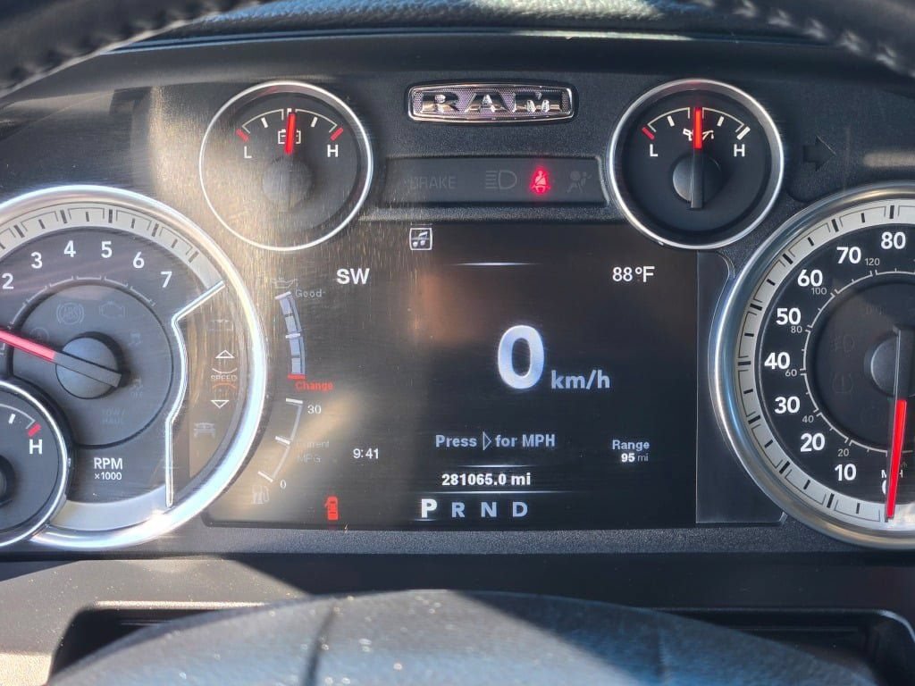 Used 2014 RAM 1500 Laramie w/ Convenience Group AWD/4WD image 36