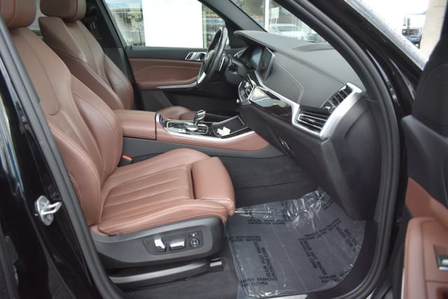 Used 2020 BMW X5 xDrive40i w/ Premium Package AWD/4WD image 46