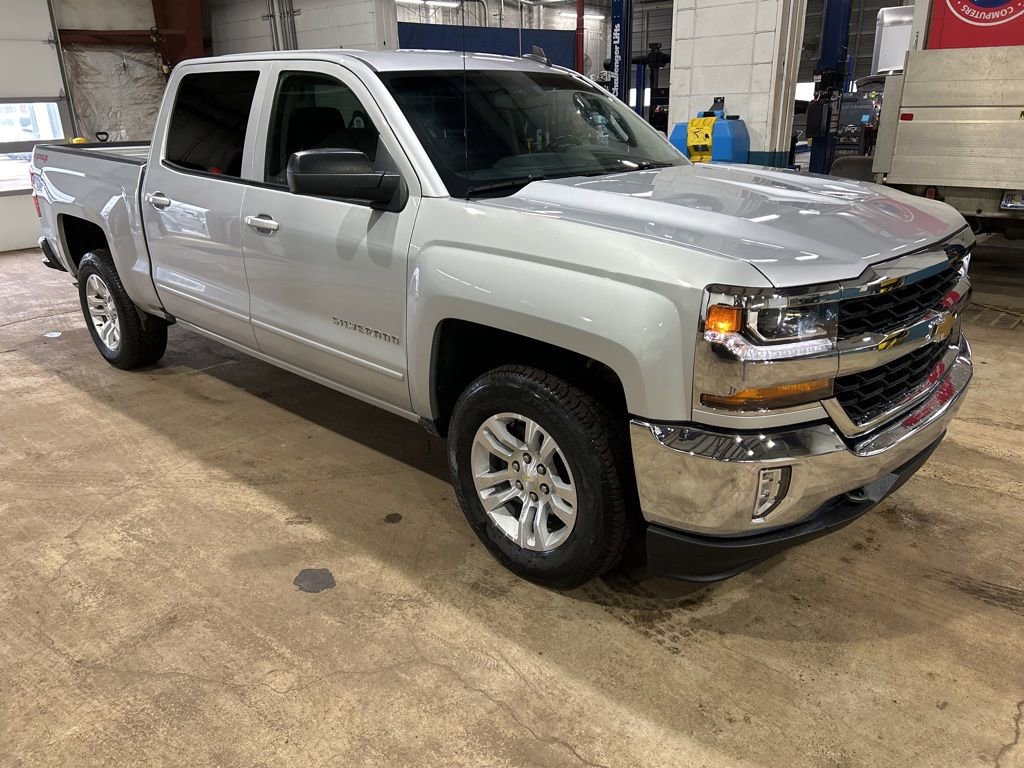 Used 2018 Chevrolet Silverado 1500 LT w/ All Star Edition image 9