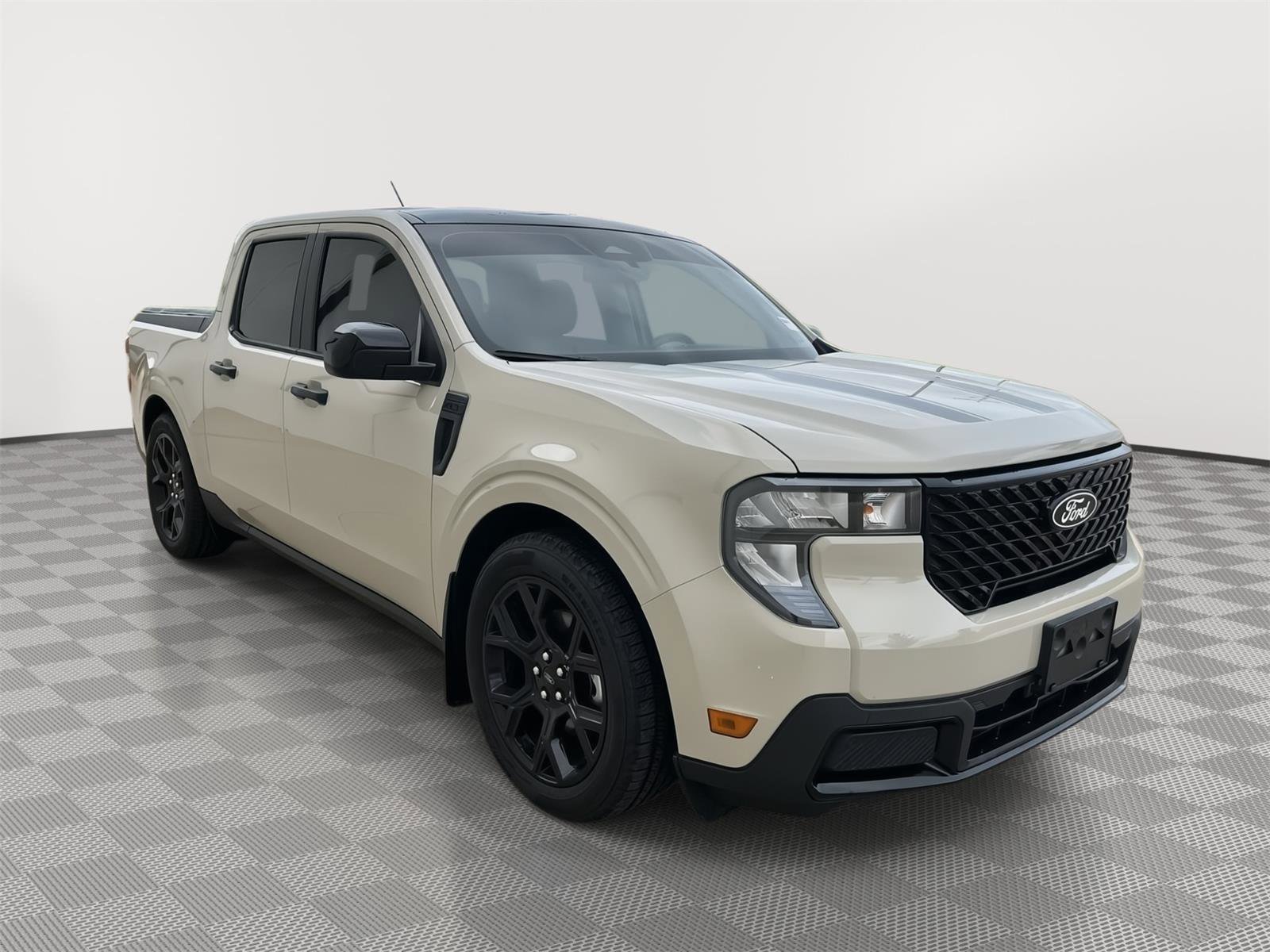 Used 2025 Ford Maverick XLT w/ Black Appearance Package AWD/4WD image 3