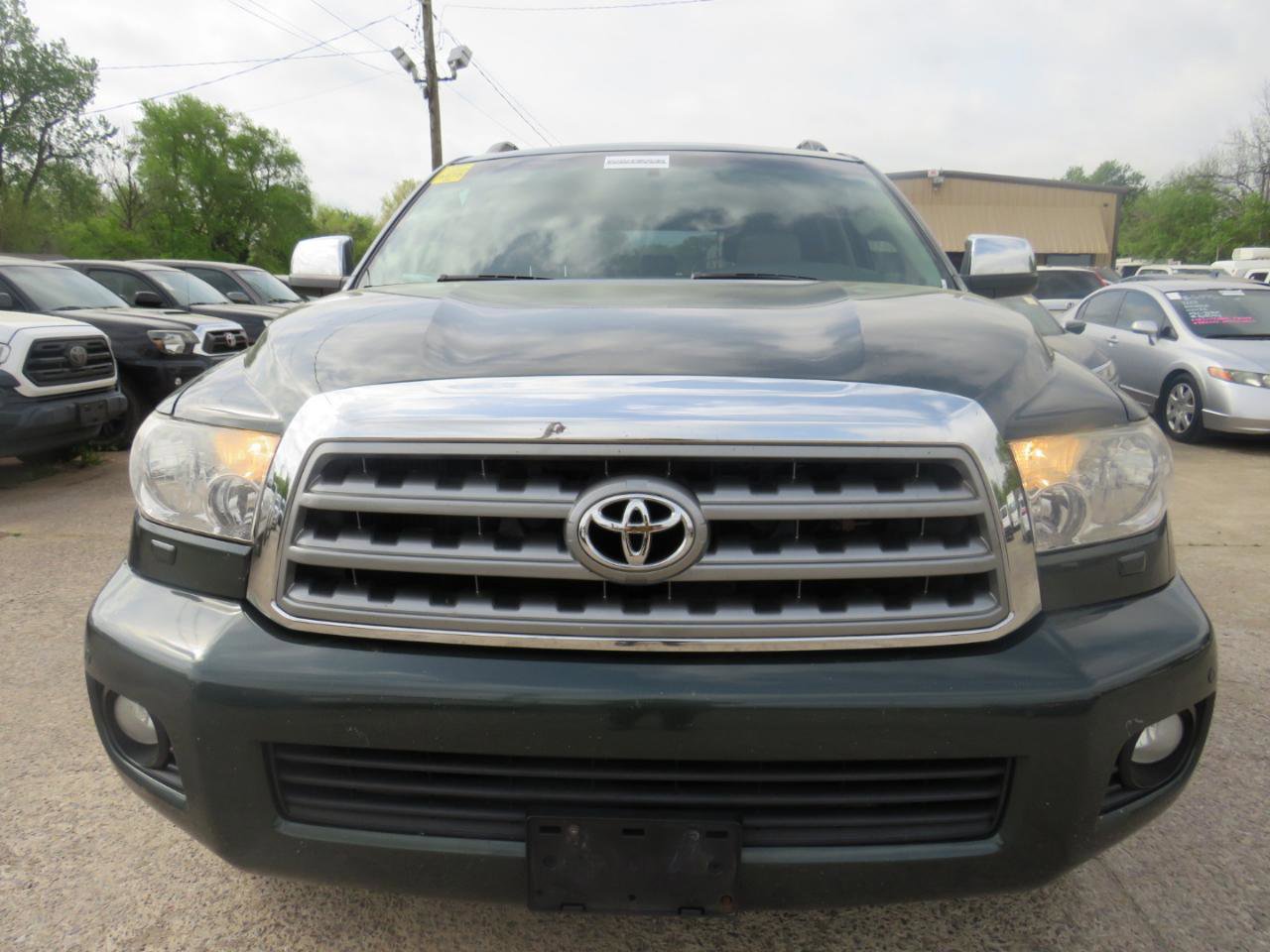 Used 2008 Toyota Sequoia Limited AWD/4WD image 2