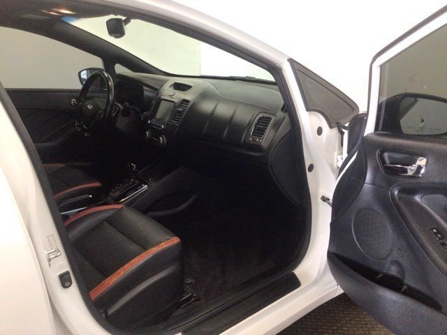 Used 2017 Kia Forte SX w/ SX Premium Tech Package FWD image 11