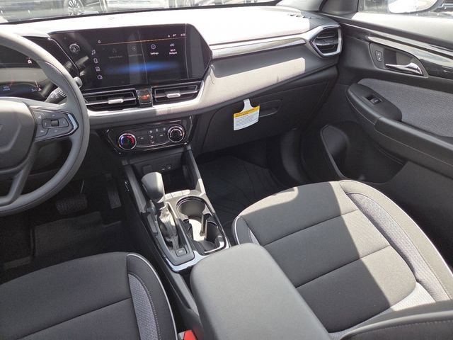 New 2026 Chevrolet TrailBlazer LT w/ Driver Confidence Package FWD image 28