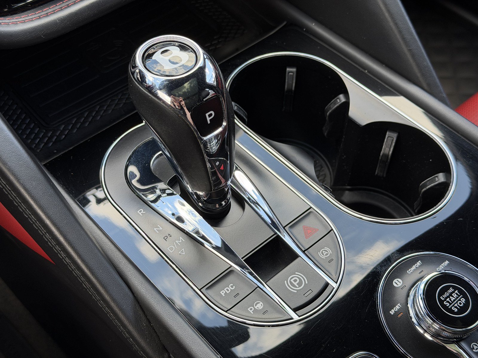 Certified 2023 Bentley Bentayga AWD/4WD image 26