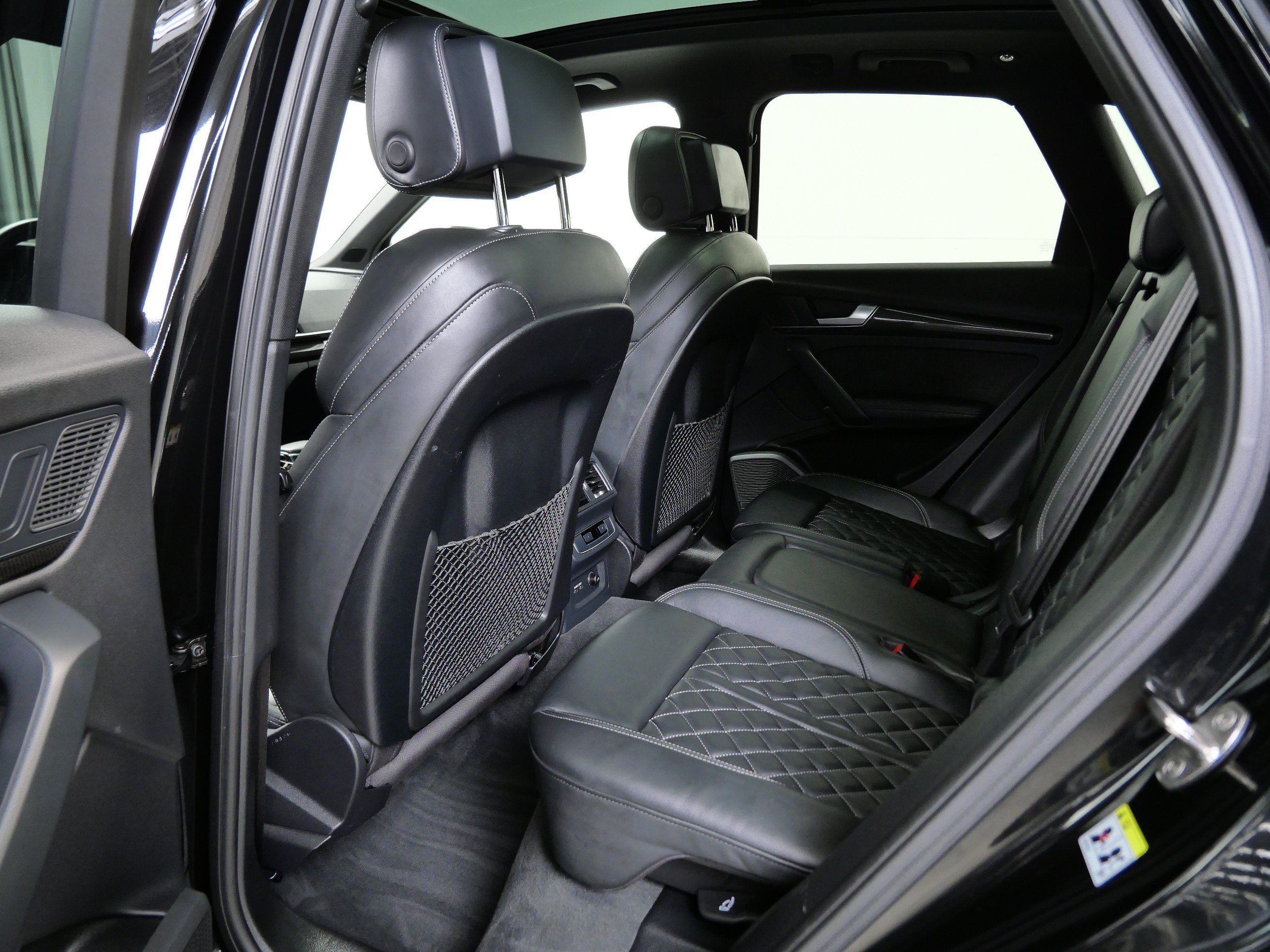 Used 2023 Audi SQ5 Premium Plus w/ Premium Plus Package AWD/4WD image 16