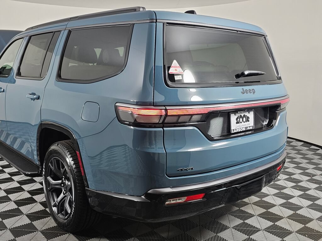 New 2026 Jeep Grand Wagoneer Limited w/ Rear Seat Video Group I AWD/4WD image 14