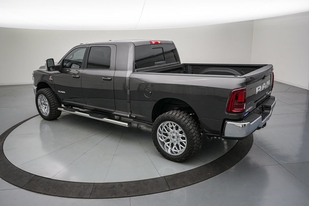 Used 2025 RAM 2500 Laramie AWD/4WD image 7