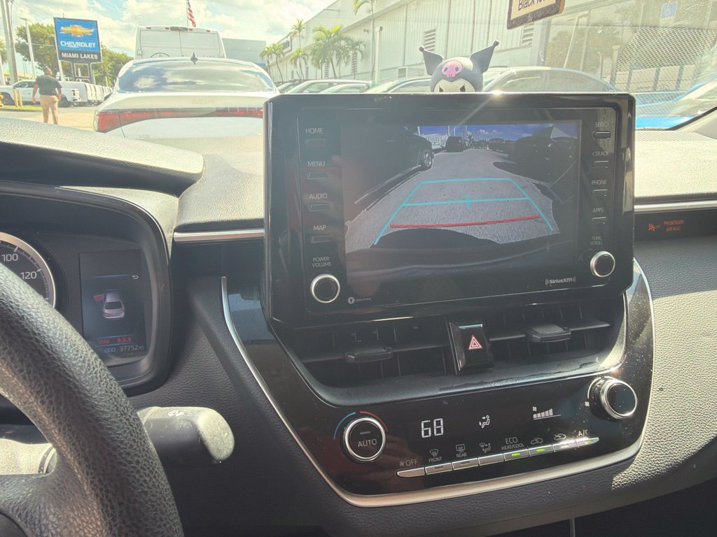 Used 2022 Toyota Corolla LE FWD image 6