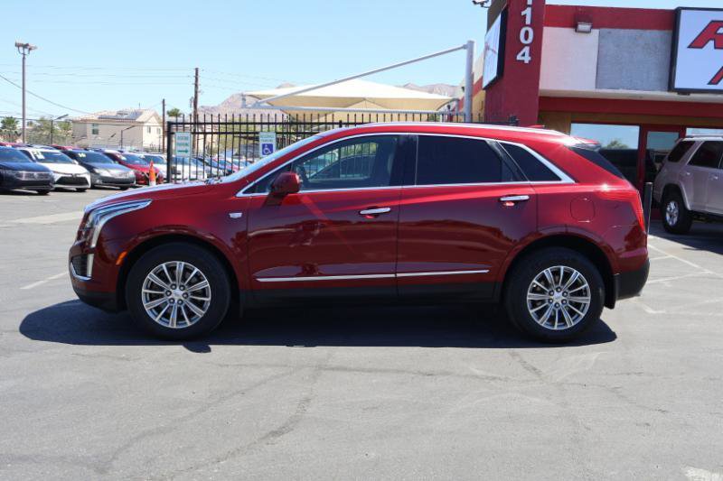 Used 2017 Cadillac XT5 Luxury w/ Driver Awareness Package FWD image 4