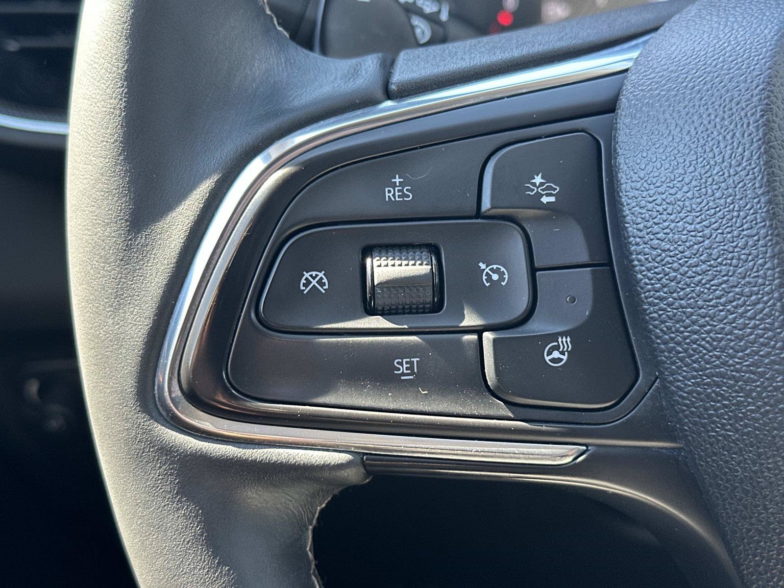 Certified 2023 Buick Envision Essence AWD/4WD image 21