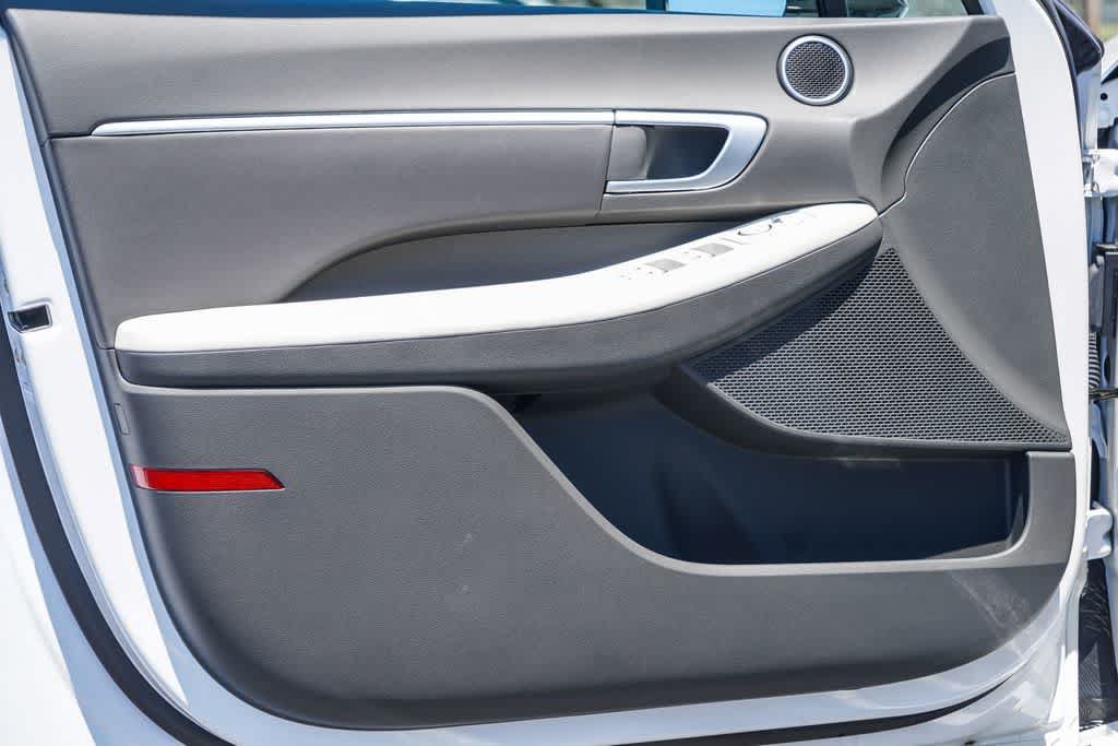 New 2026 Hyundai Sonata SEL FWD image 19