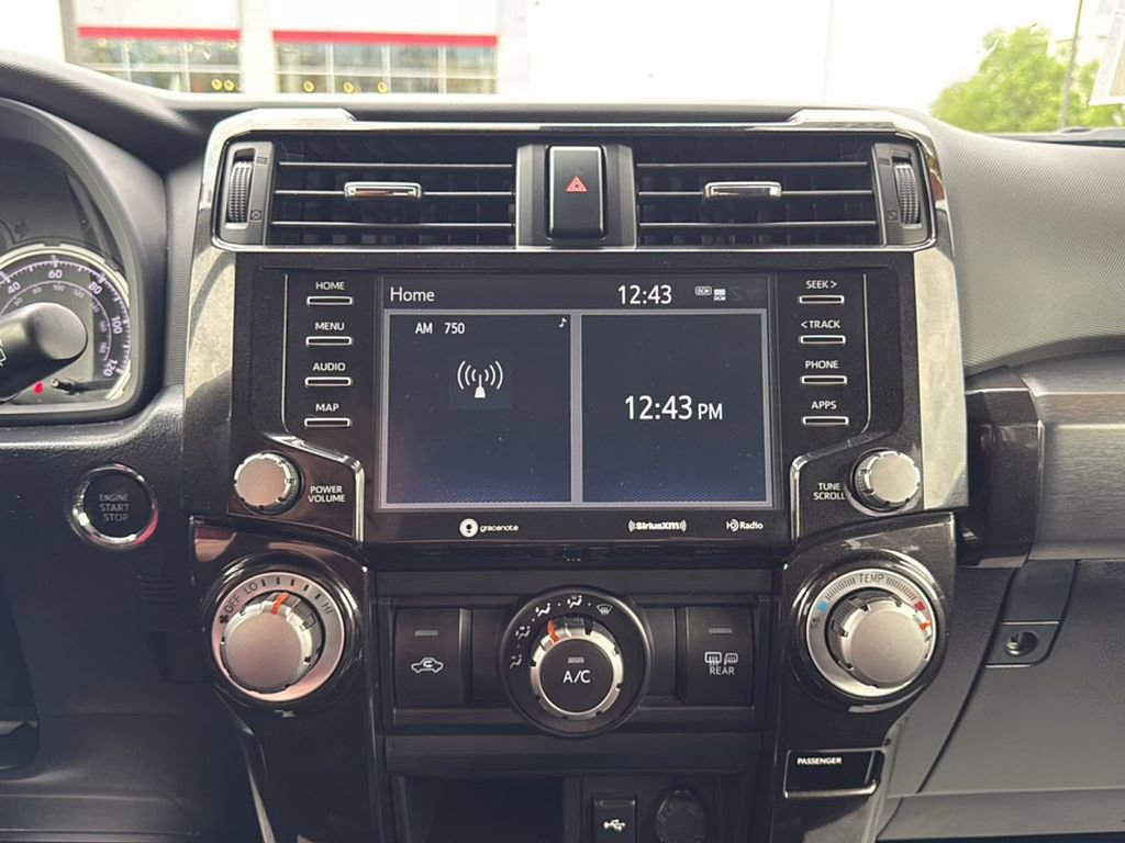 Used 2024 Toyota 4Runner TRD Off-Road AWD/4WD image 18