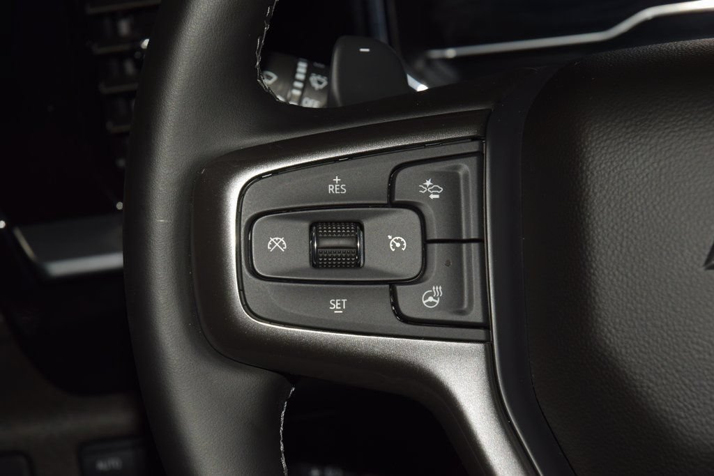 Used 2025 Chevrolet Silverado 1500 High Country w/ Midnight Edition AWD/4WD image 34